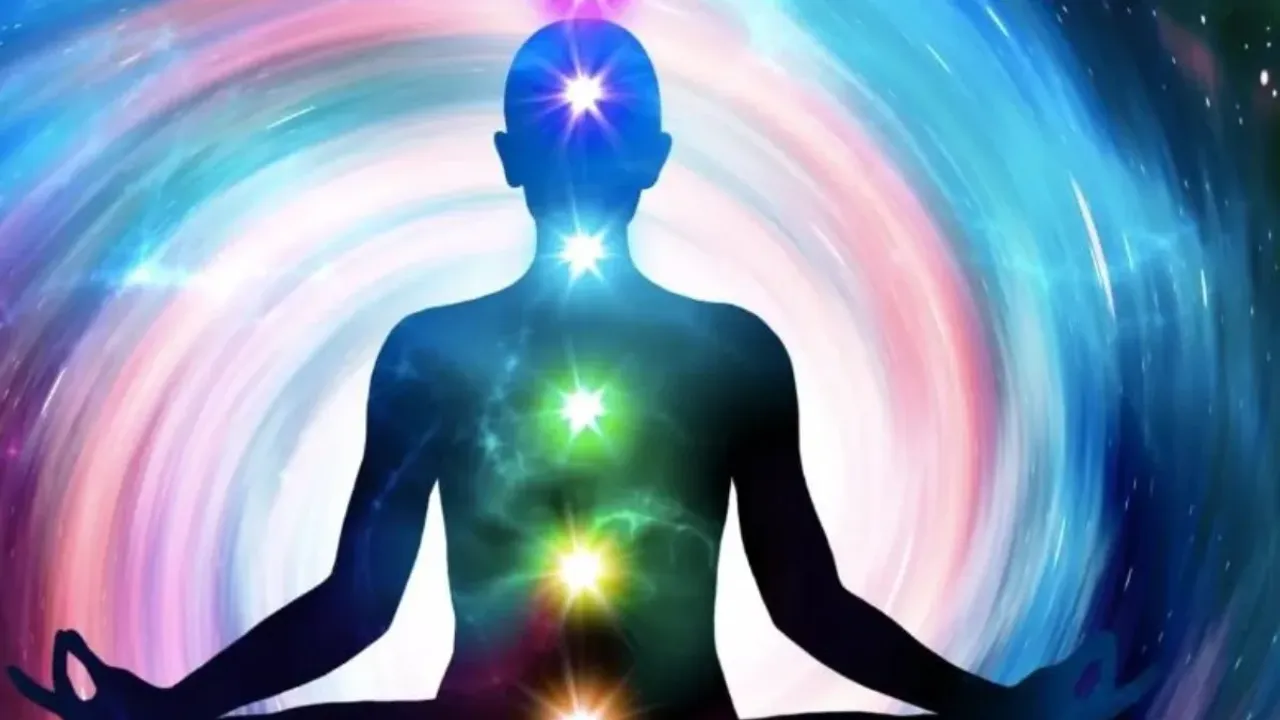 Positive Energy: వీటిపై ఫోకస్‌ పెట్టి చూడండి.. పాజిటివ్ ఎనర్జీ మీ సొంతం