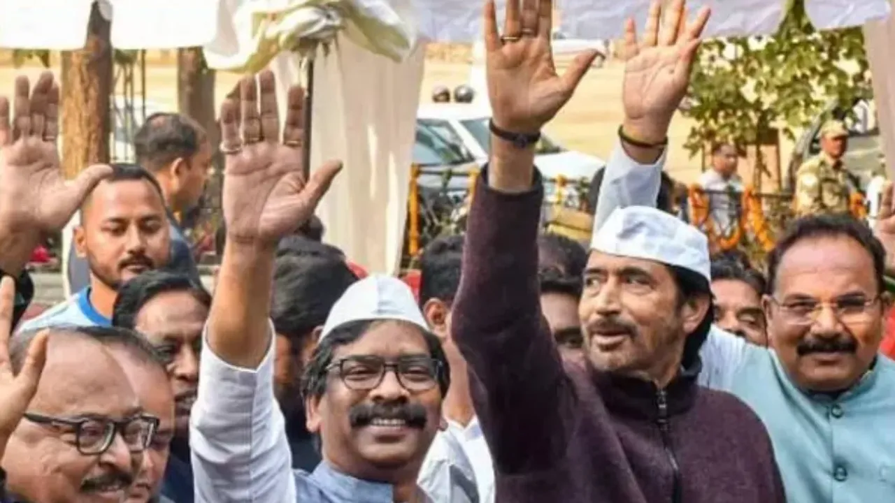 Jarkhand Politics: జార్ఖండ్‌ పాలిటిక్స్‌ @హోటల్‌ ఎల్లా.. హైదరాబాద్‌కు ఎమ్మెల్యేలు.. వీడని ఉత్కంఠ