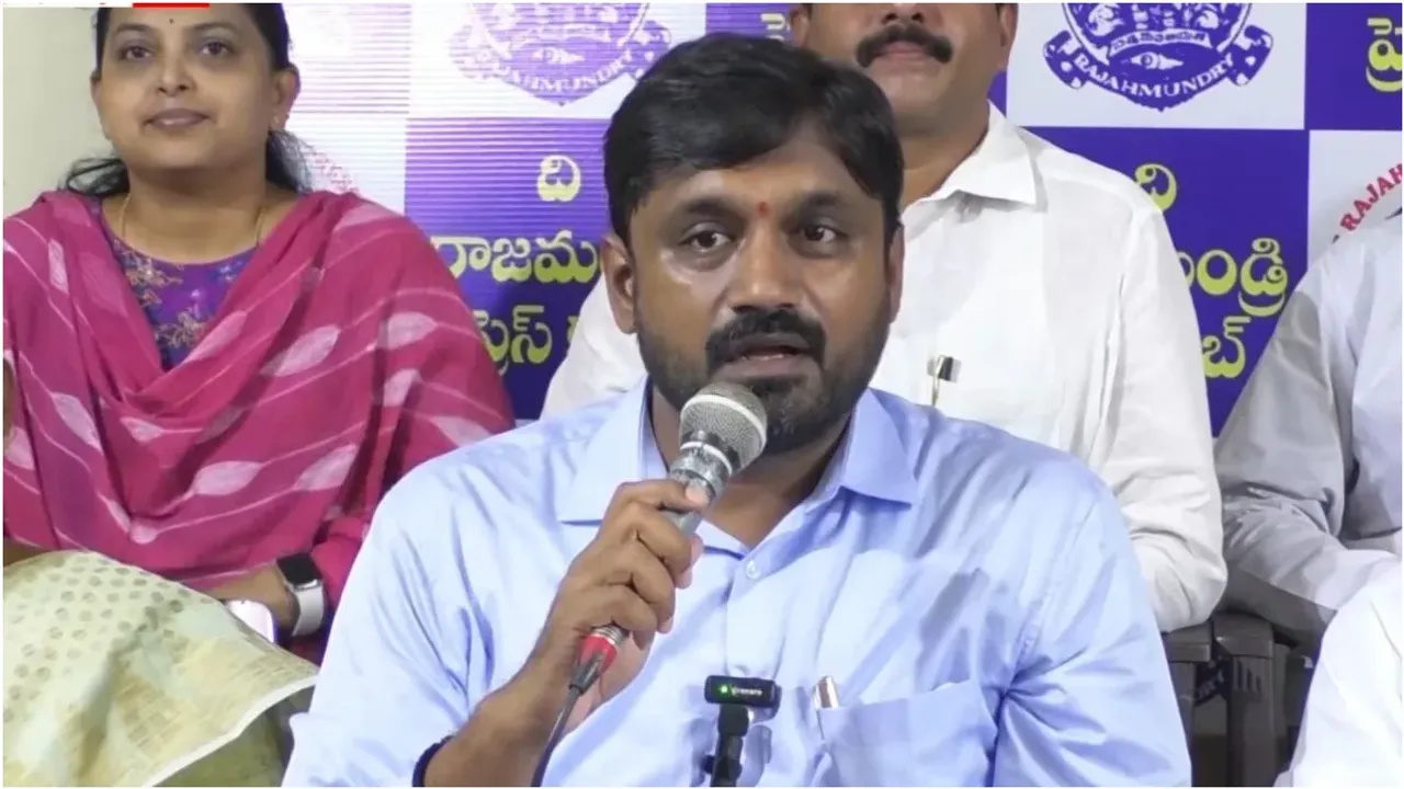 AP: వైసీపీ పతనం తధ్యం.. ఆదిరెడ్డి శ్రీనివాస్‌ సంచలన కామెంట్స్!