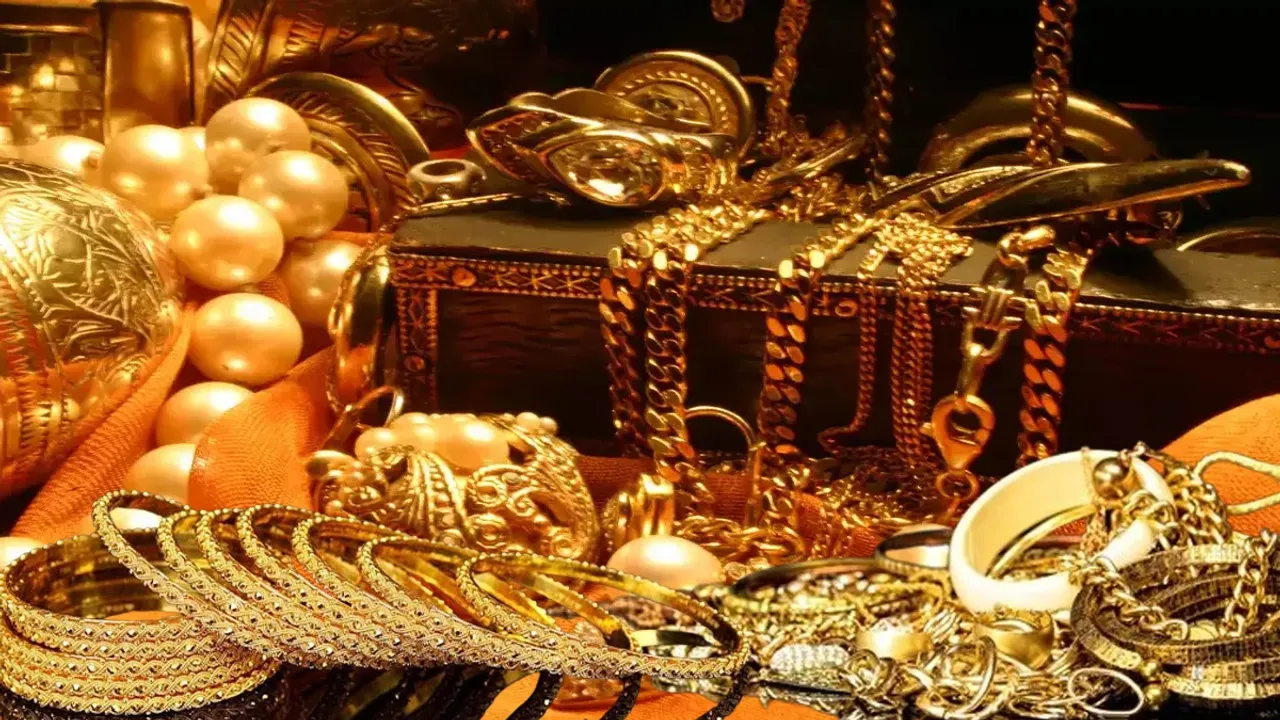 Gold Price: గుడ్ న్యూస్.. బంగారం ధరల్లో భారీ తగ్గుదల.. ఎంత తగ్గిందంటే.. 
