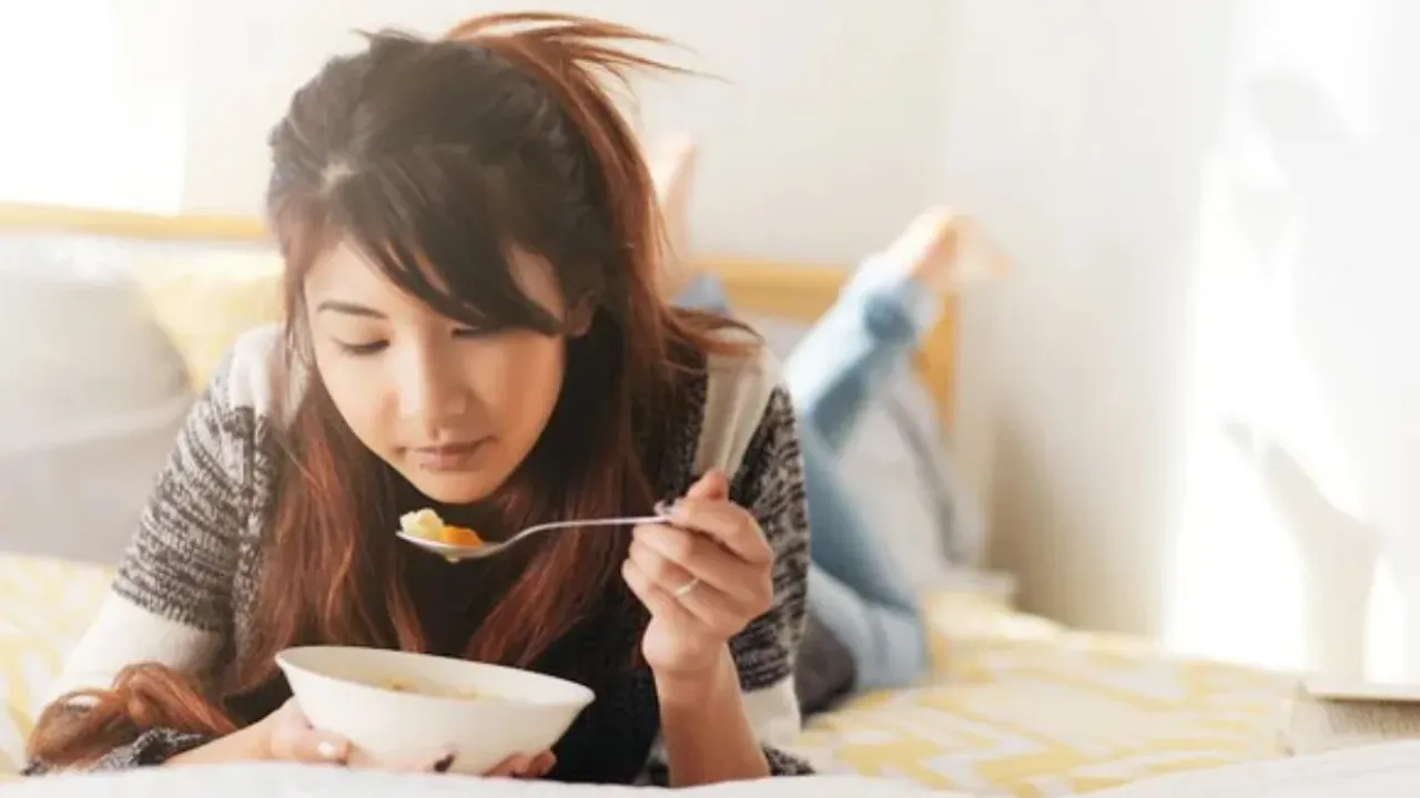 Meal Tips: పిల్లలు మంచంపై కూర్చుని అన్నం తింటున్నారా..ఈ విషయాలు గుర్తుంచుకోండి