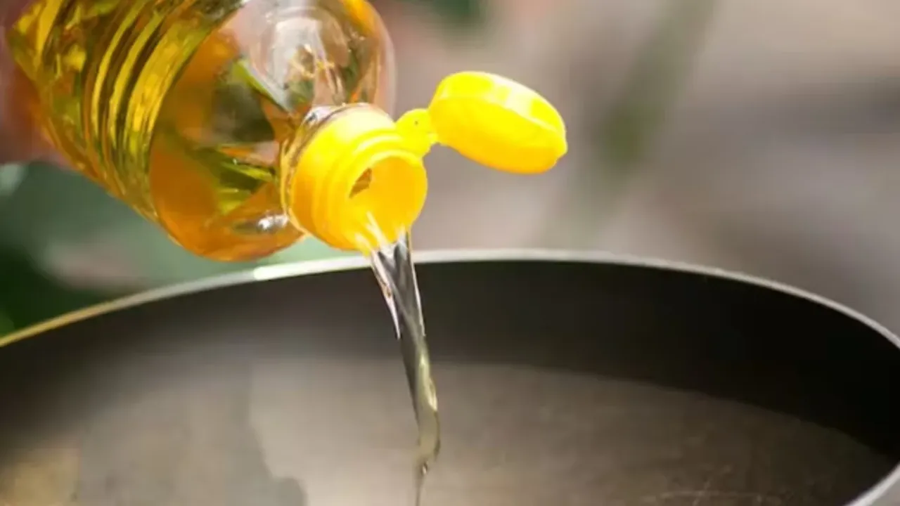 Health Tips: ఆహారంలో రిఫైన్డ్‌ ఆయిల్‌ వాడుతున్నారా..? అయితే మీరు విషాన్ని తింటున్నట్లే!