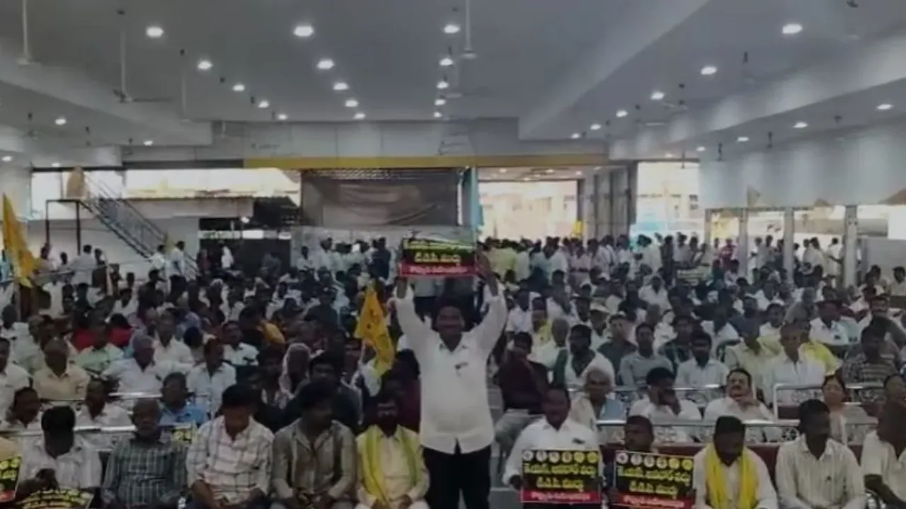 TDP: జవహర్ వద్దు - టీడీపీ ముద్దు.. బయటపడ్డ వర్గ విభేదాలు..!