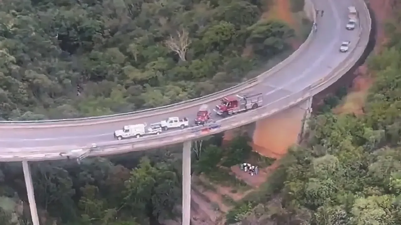 Accident : ఘోర ప్రమాదం.. 45 మంది మృతి.. ప్రాణాలతో బయటపడ్డ 8 ఏళ్ల బాలిక
