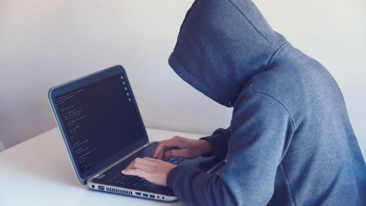 Cyber Crime: రూ.26 కోట్ల మోసం.. ఇద్దరు సైబర్ నేరగాళ్లు అరెస్టు