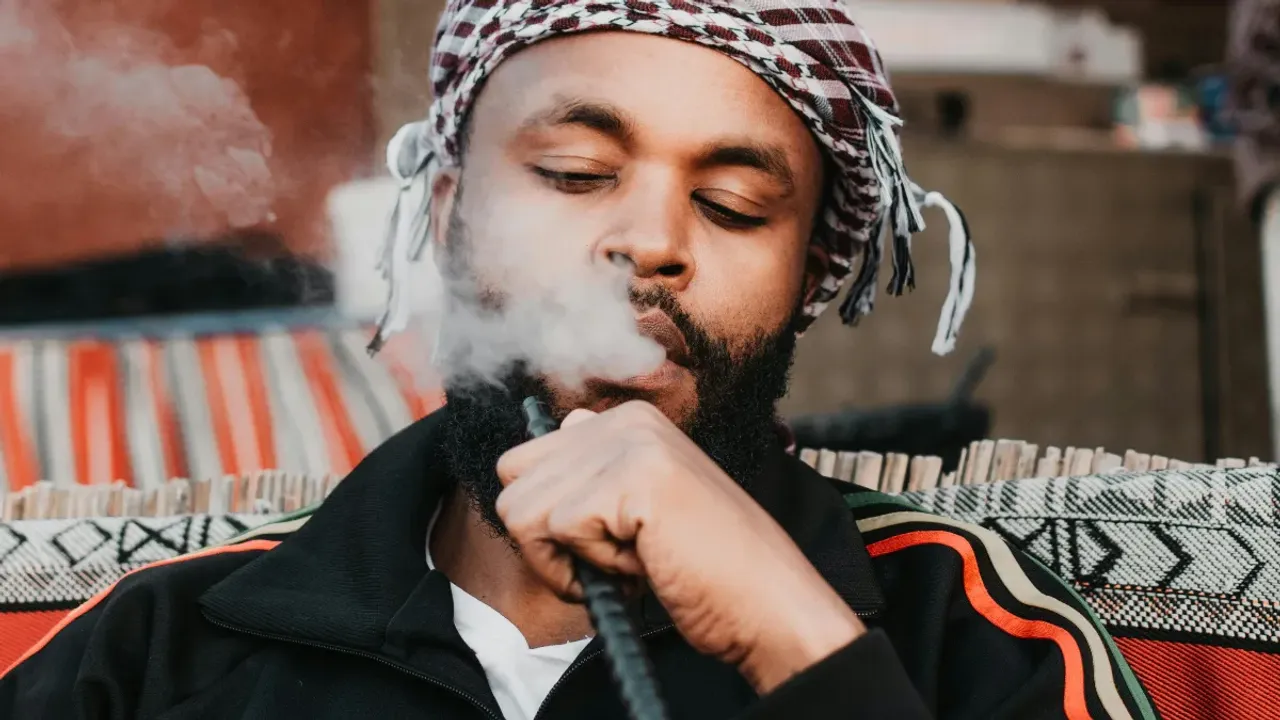 Hookah: సిగరెట్‌ కంటే హుక్కా ప్రమాదకరమా?.. హుక్కాతో కలిగే నష్టాలు