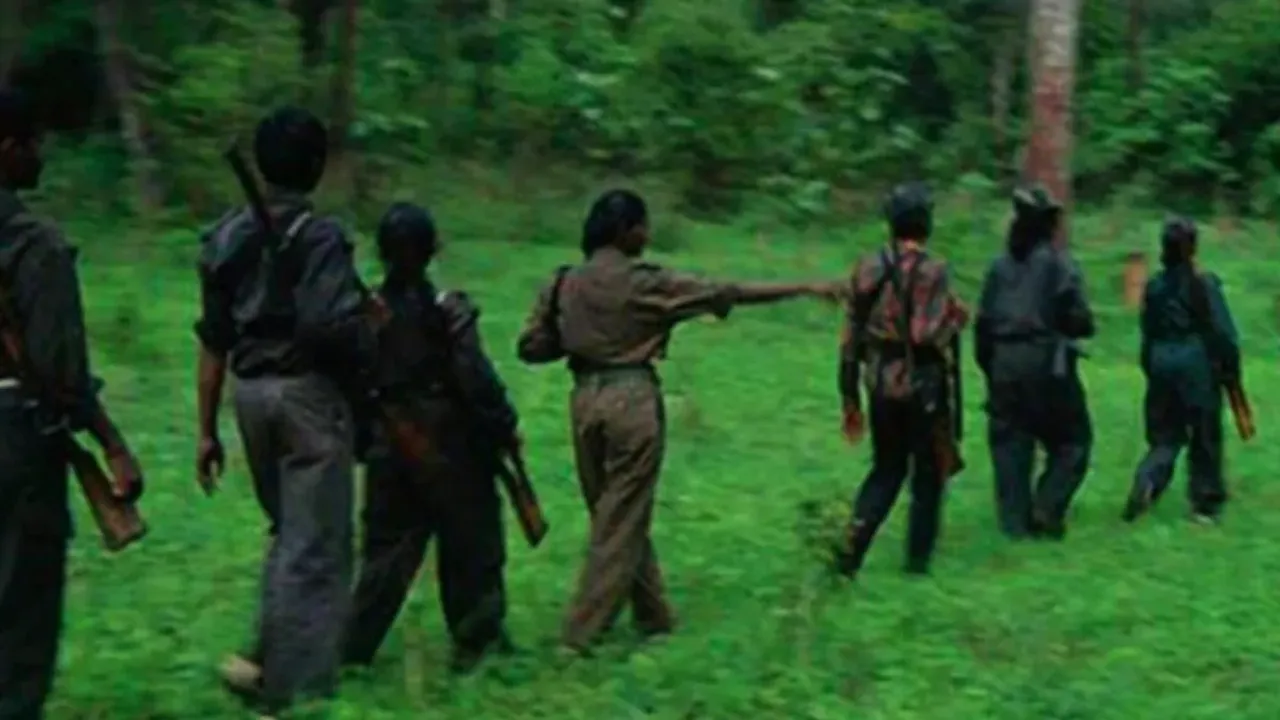Encounter: గడ్చిరోలి ఎన్‌కౌంటర్ బూటకం... అన్నంలో మత్తు పెట్టారు.. కామ్రేడ్స్ సంచలనం!