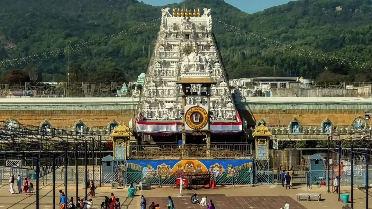 TTD Board: రద్దయిన టీటీడీ బోర్డు....24 మంది సభ్యుల రాజీనామా!
