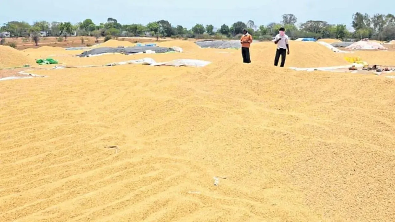 TS News : రైతులకు గుడ్ న్యూస్..1వ తారీఖు నుంచి యాసంగి ధాన్యం కొనుగోళ్లు..!