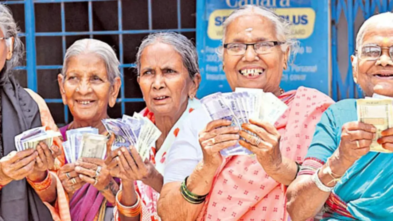 AP Pensions: పెన్షన్ల పంపిణీపై కీలక ప్రకటన