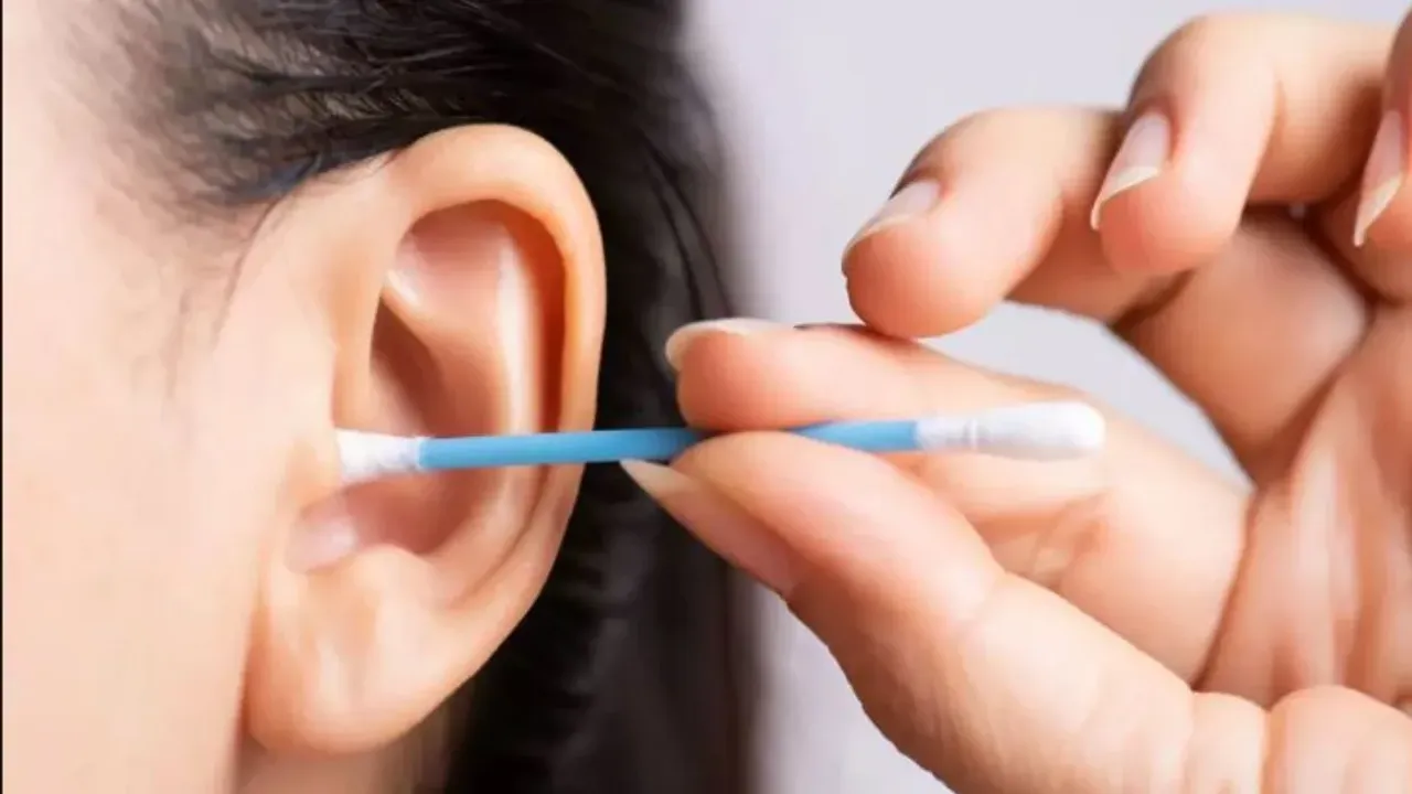 Ear Tips: చెవిలో గులిమి 2 నిమిషాల్లో బయటికి వచ్చే చిట్కాలు