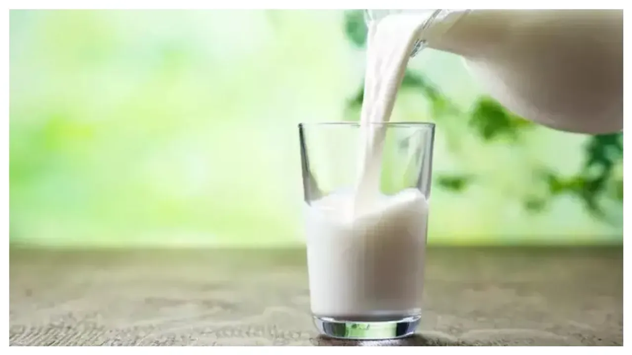 Health: రాత్రిపూట పాలు తాగడం వల్ల బరువు పెరుగుతున్నారా.. అయితే ఈ విషయాలు మీకోసమే!
