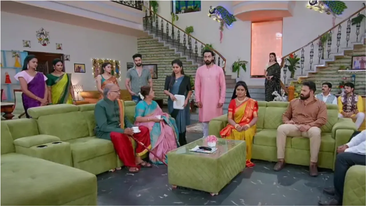 Brahmamudi Serial: దుగ్గిరాల వారసుడిగా తప్పుకుంటున్న రాజ్.. భర్త నిర్ణయాన్ని వ్యతిరేకించిన కావ్య..! ఆనందంలో అనామిక, ధాన్యలక్ష్మి