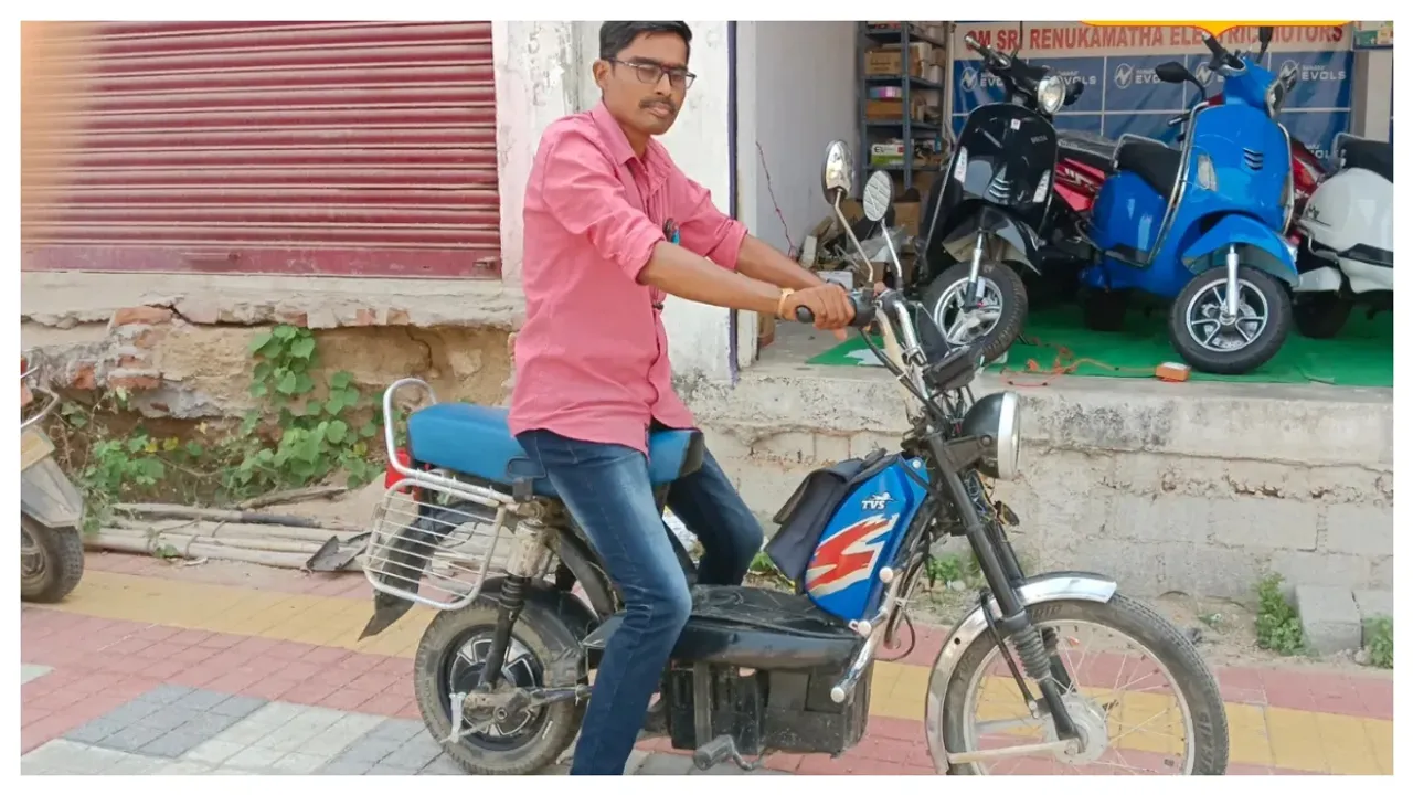 Electric Bike: రూ.25 వేలకే ఎలక్ట్రిక్ బైక్..ఒక సారి ఛార్జ్ చేస్తే 60 కి.మీ వెళ్లొచ్చు!