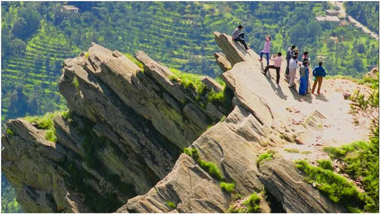 Summer Vacation: సమ్మర్ వెకేషన్ ఎంజాయ్ చేయడానికి.. అదిరిపోయే హిల్ స్టేషన్స్ ..!
