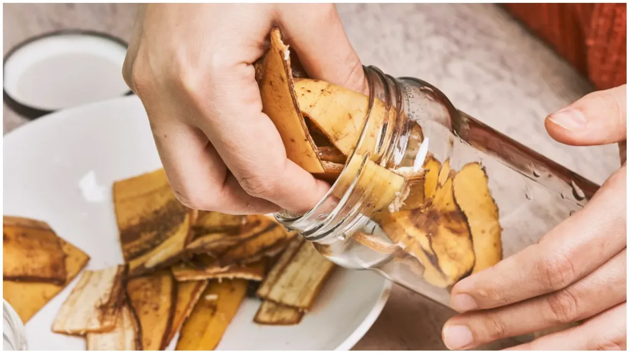 Banana Peel: ఏంటీ ..! అరటి తొక్కతో కూడా ఇన్ని ప్రయోజనాలా..!