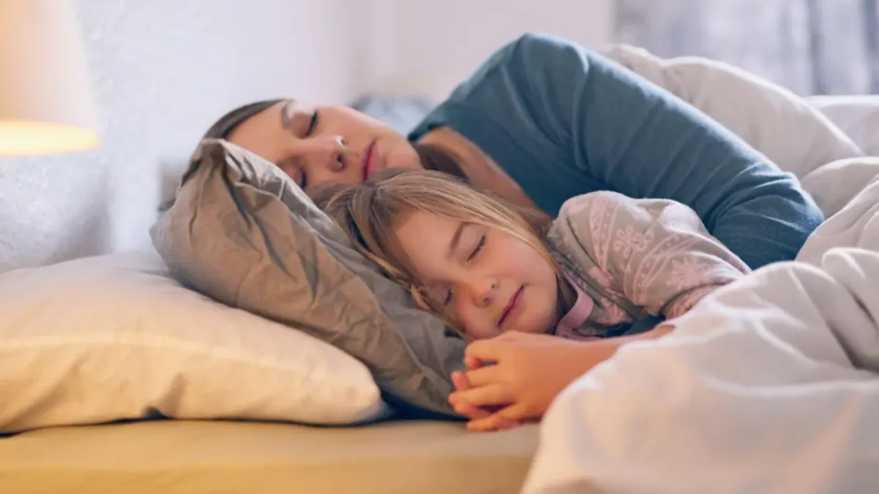 Parent Guide: రాత్రి సమయాల్లో పిల్లలు సరిగ్గా నిద్రపోవడం లేదా..? వారి పెరుగుదలకు ముప్పే..!