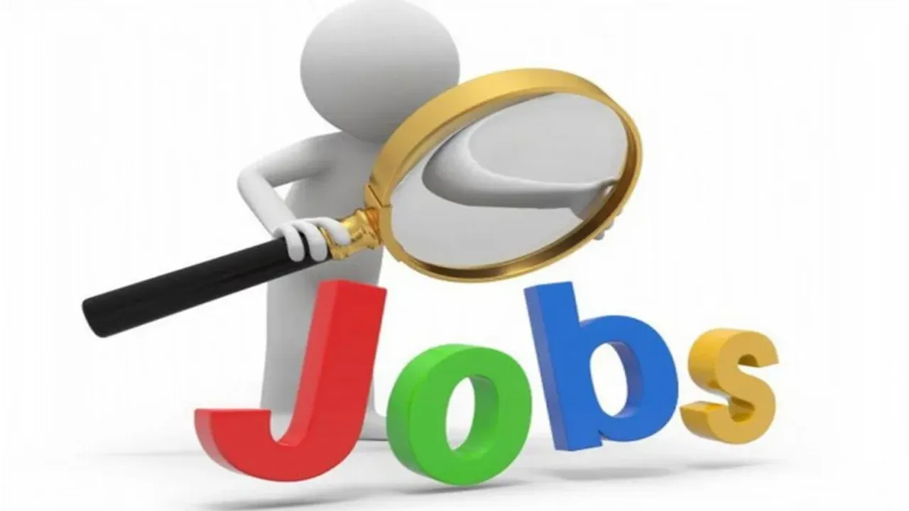 Job Alert : నిరుద్యోగులకు గుడ్ న్యూస్ - రైల్వేలో 7951 పోస్టులకు నోటిఫికేసన్‌.. వెంటనే ఆప్లై చేసేయండి!