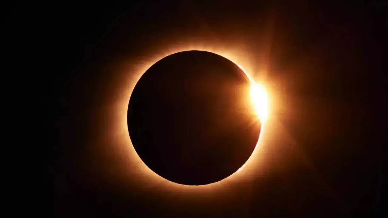 Solar Eclipse: ఈరోజు సంపూర్ణ సూర్యగ్రహణం.. భారత్‌లో కనిపిస్తుందా ?