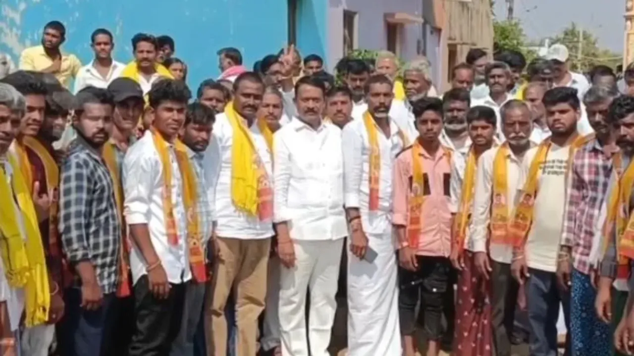 TDP: వైసీపీకి బిగ్ షాక్.. టీడీపీలో చేరిన 70 కుటుంబాలు..!
