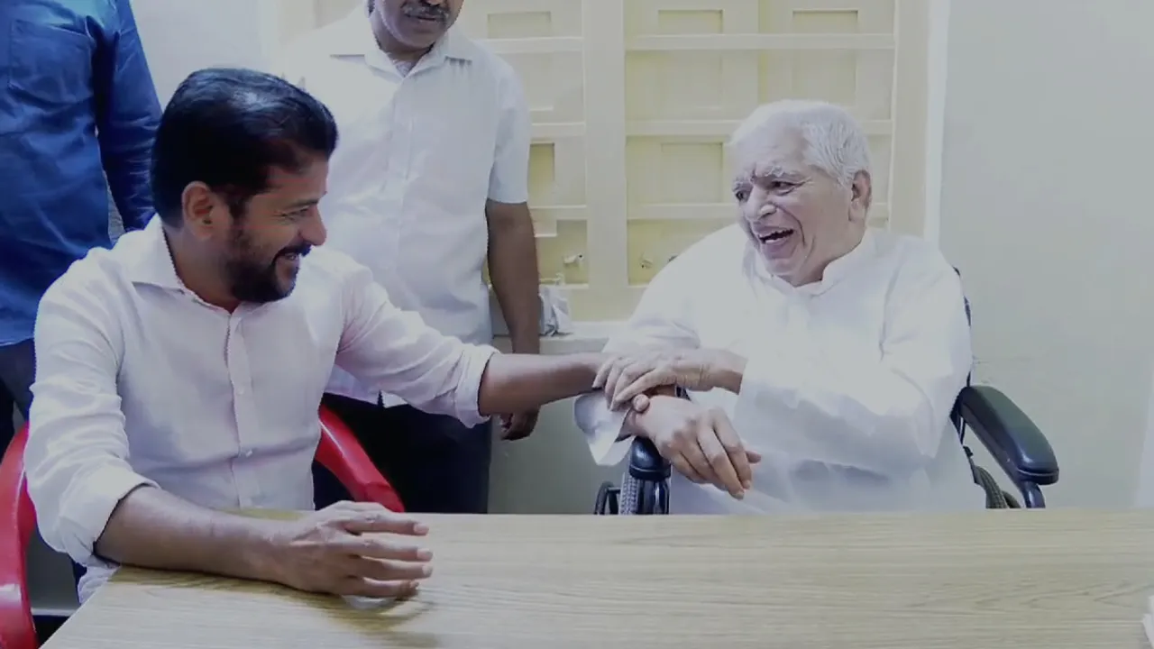 చుక్కా రామయ్య నివాసానికి సీఎం రేవంత్-VIDEO