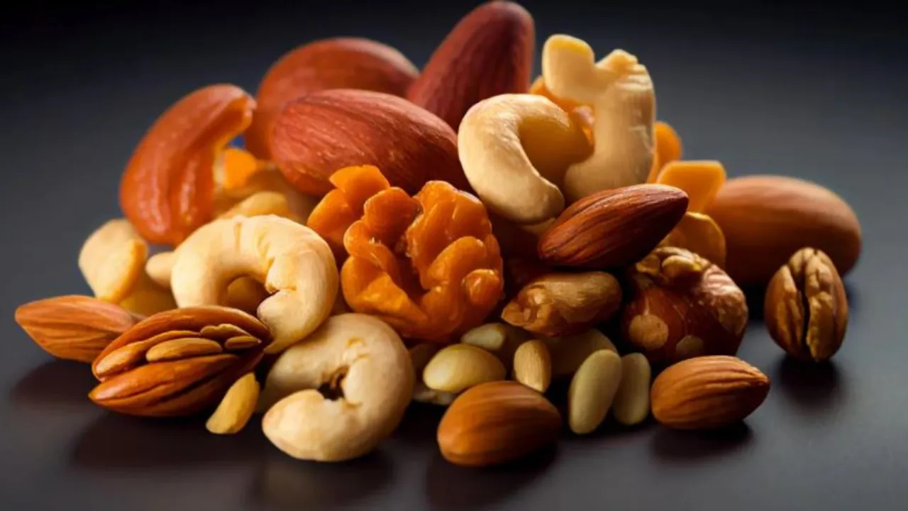 Dry Fruits Side Effects: పొరపాటున కూడా ఖాళీ కడుపుతో డ్రై ఫ్రూట్స్ తినకూడదు.. అసలు మేటర్‌ ఇదే!