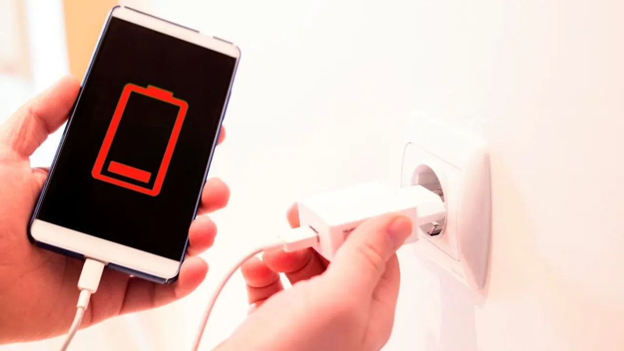 Charging Tips: మీ సెల్ ఫోన్ ను ఇలా ఛార్జ్ చేస్తే ఎప్పటికీ ఛార్జీంగ్ సమస్య రాదు..!