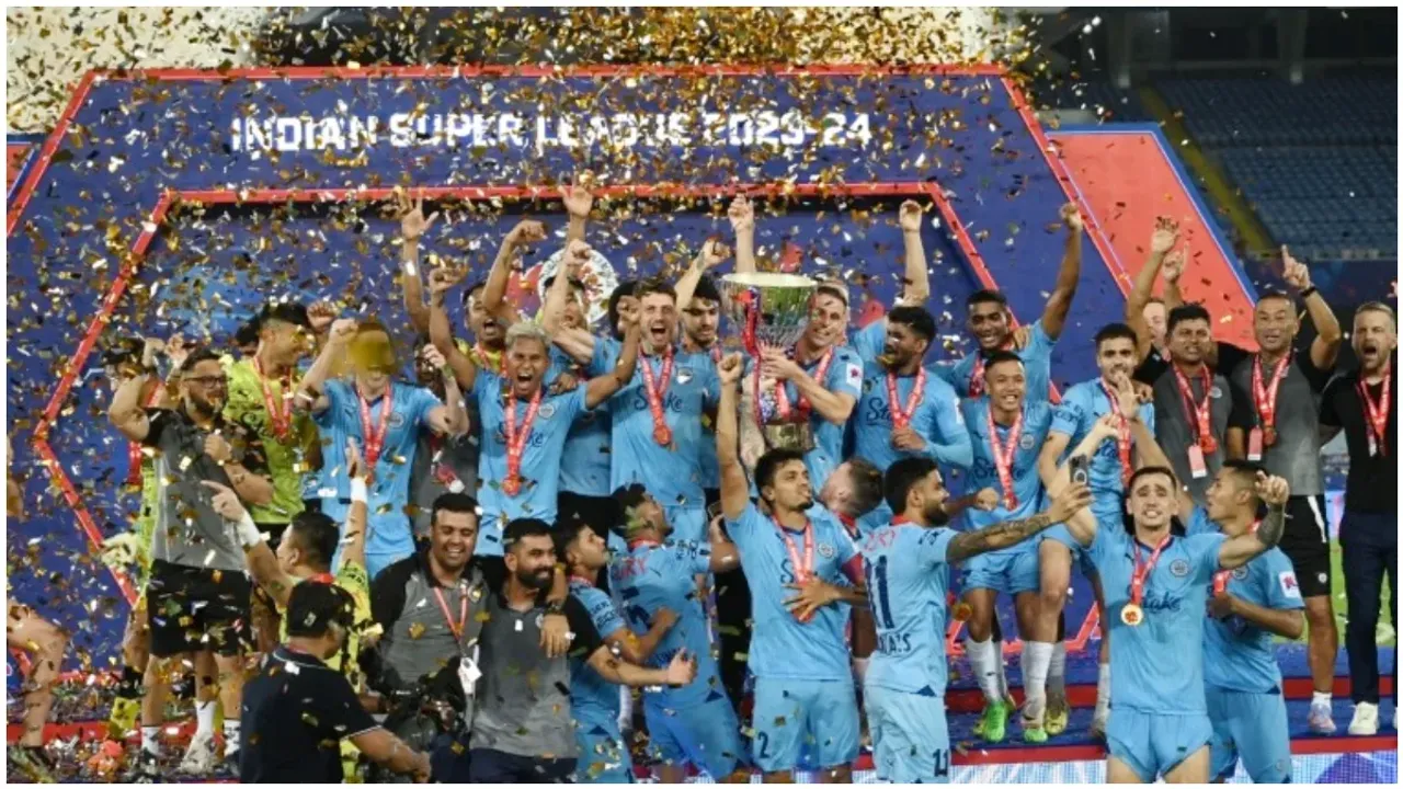 ISL : ఐఎస్‌ఎల్‌ ఛాంపియన్ గా ముంబై.. రెండో టైటిల్‌ కైవసం!
