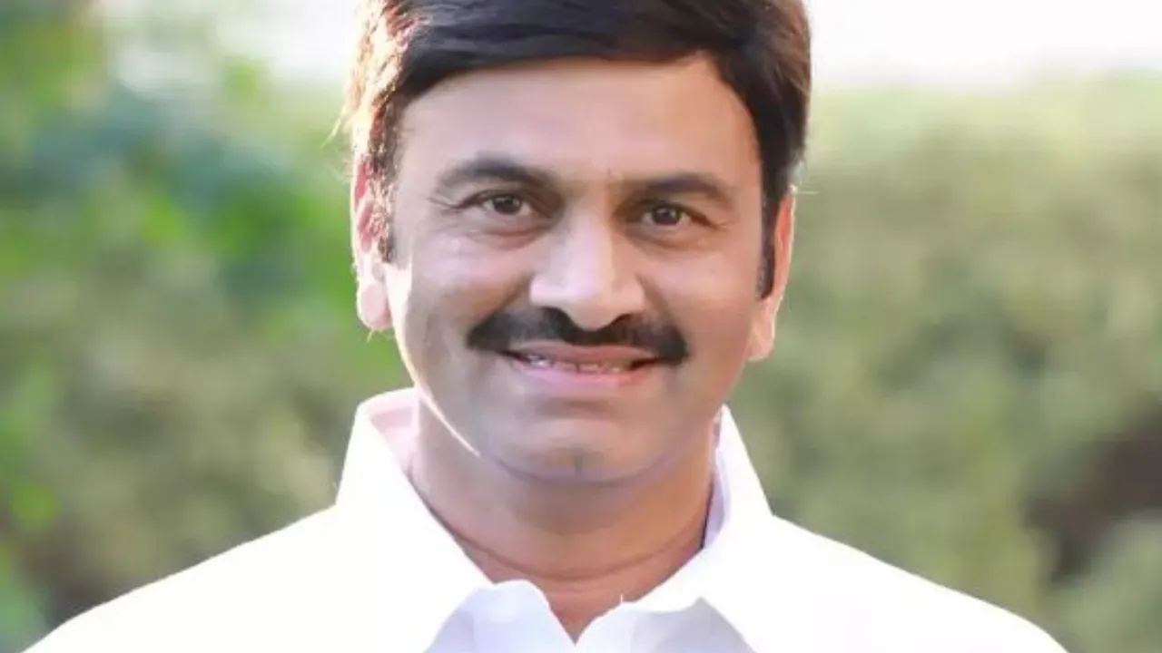 RRR కంప్లైంట్.. ఫిర్యాదులో జగన్ తోపాటు మాజీ IPSల పేర్లు.. ఎవరెవరున్నారంటే?
