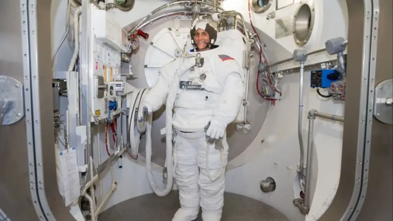 Sunita Williams: అంతరిక్ష కేంద్రంలో చిక్కుల్లో సునీత విలియమ్స్ టీమ్.. ఏమైందంటే.. 