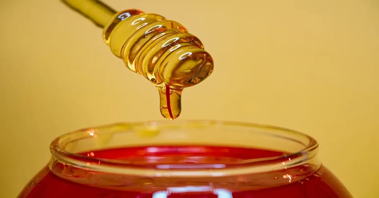 Honey | నకిలీ తేనె ని ఇలా కనిపెట్టండి..