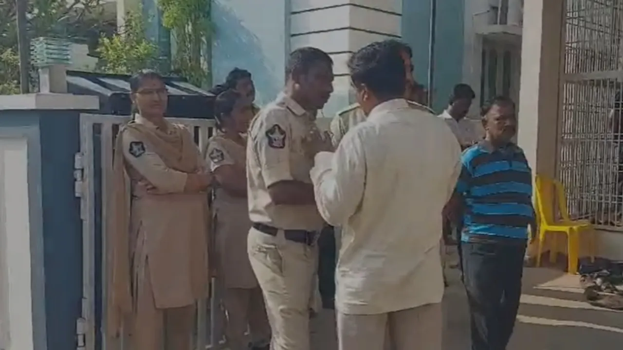 Ap politics : కర్నూలు జిల్లా డోన్ లో రివెంజ్‌ పాలిటిక్స్