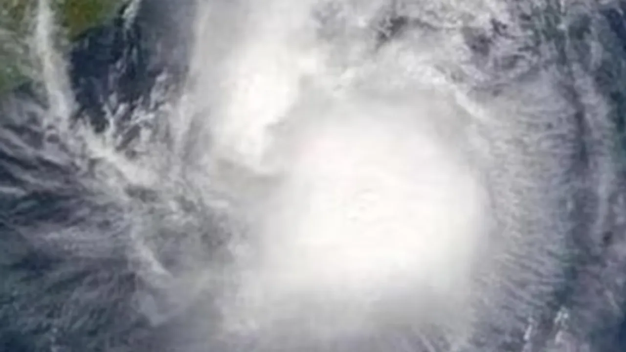 Remal Cyclone: బంగాళాఖాతంలో రెమాల్‌..వారికి వానలు..మనకి మండే ఎండలు!