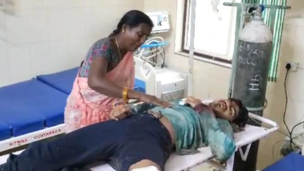 Accident: ఏలూరు జిల్లాలో రోడ్డు ప్రమాదం..!