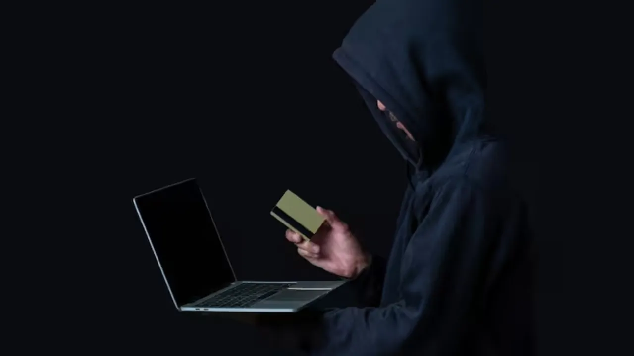 Online Scam: ఆన్‌లైన్‌లో ఫ్లైట్ టిక్కెట్‌లను బుక్ చేస్తున్నారా? ఇవి తెలుసుకోండి.