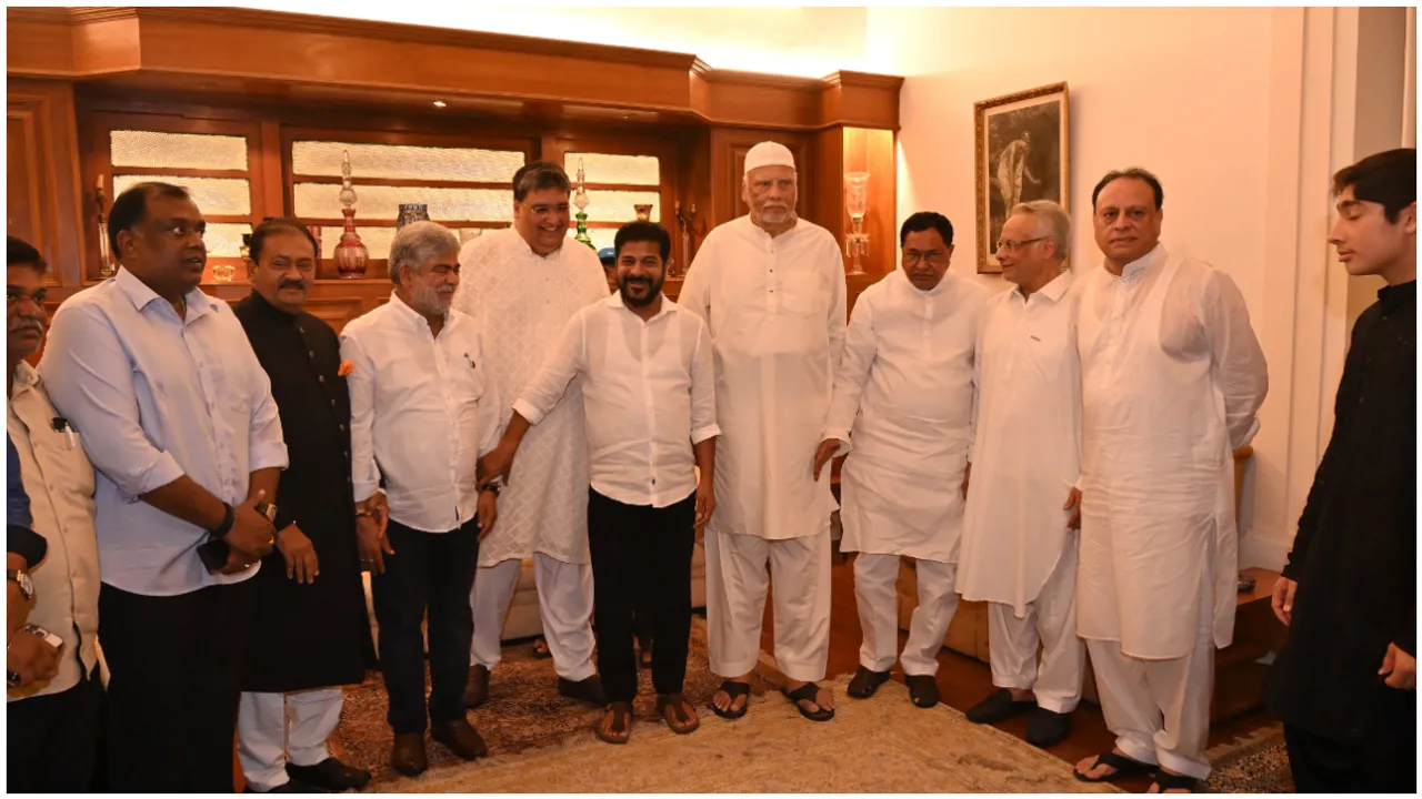 Bakrid : సీఎం రేవంత్ కు బక్రీద్ దావత్ ఇచ్చిన ముజాహిద్.. హాజరైన ప్రముఖులు!