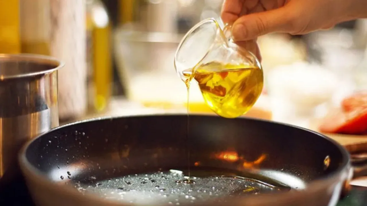 Cooking Oil: కల్తీ వంట నూనెను ఇలా గుర్తించవచ్చు!