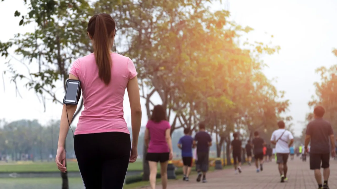 1 km Walk:మీరు1 కి.మీ నడిస్తే ఎన్ని కేలరీలు ఖర్చు అవుతాయో తెలుసా?