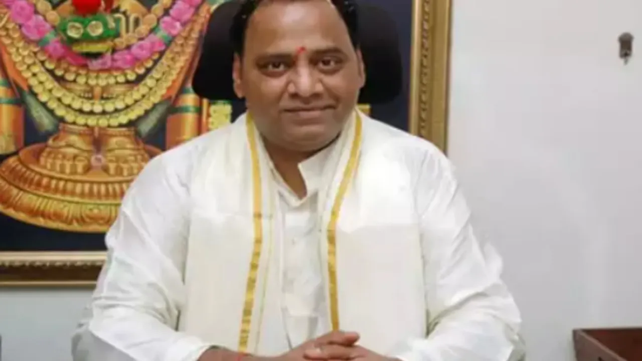 AP IAS Officer : వాలంటరీ రిటైర్మెంట్ తీసుకున్న ఏపీ ఐఏఎస్‌ అధికారి.. తెలంగాణ నుంచి..!