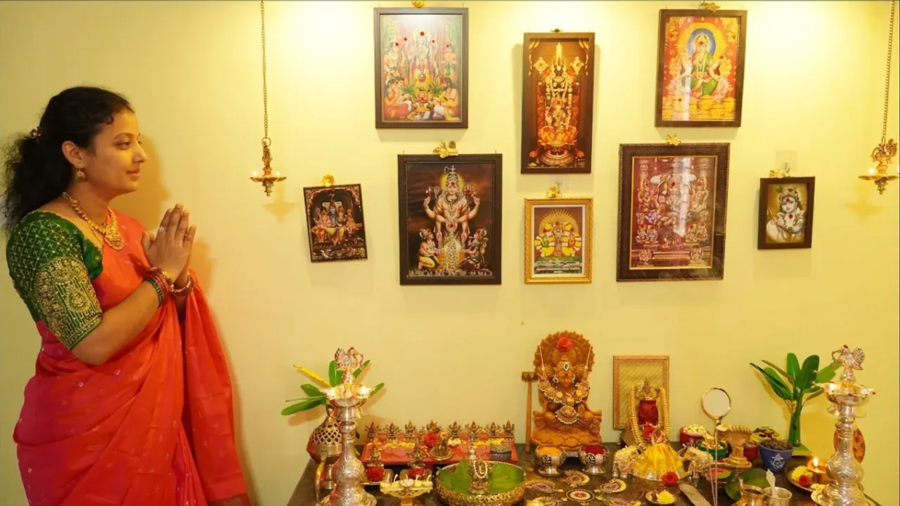 Puja Special Dress: పూజ సమయంలో ఈ ప్రత్యేక దుస్తులను వేసుకోండి.. తేడా గమనించండి!