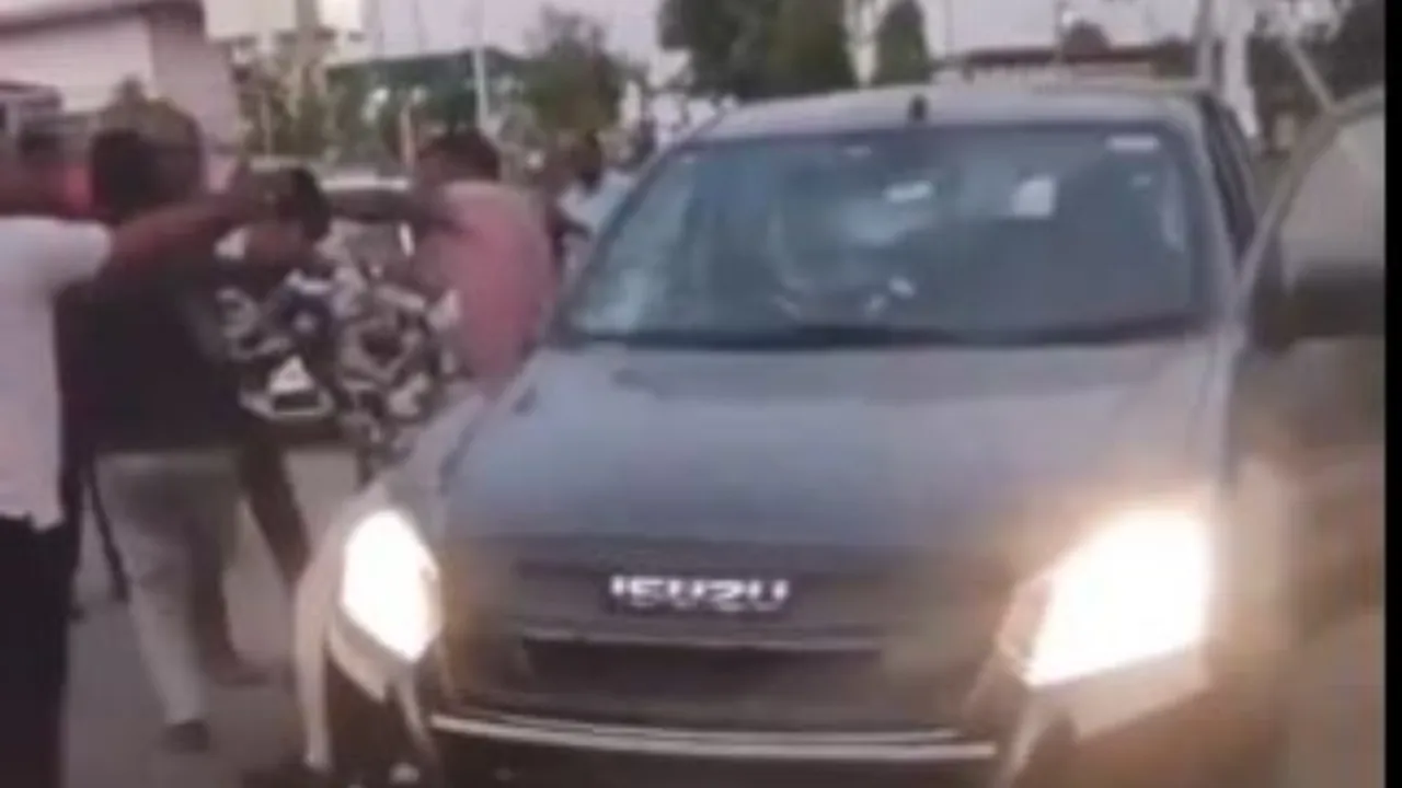 Crime: మద్యం మత్తులో యువకుల వీరంగం.!