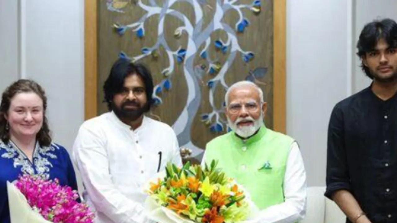 Pawan Kalyan: ప్రధాని మోదీతో పవన్ ఫ్యామిలీ భేటీ