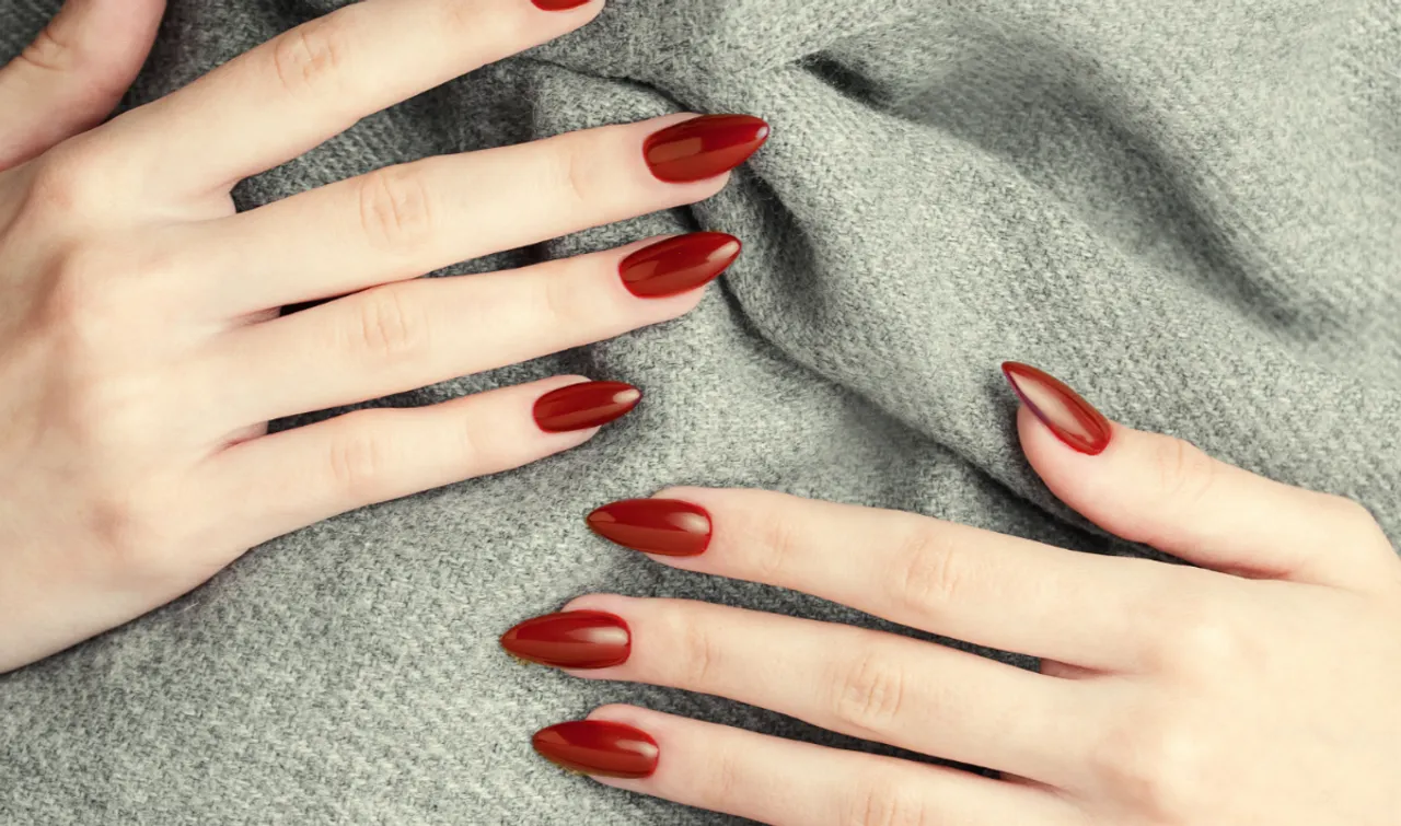 Nail Polish Effects : నెయిల్ పాలిష్ వేయడం వల్ల గోళ్లు పెరుగుతాయా? అసలు నిజమేంటి?
