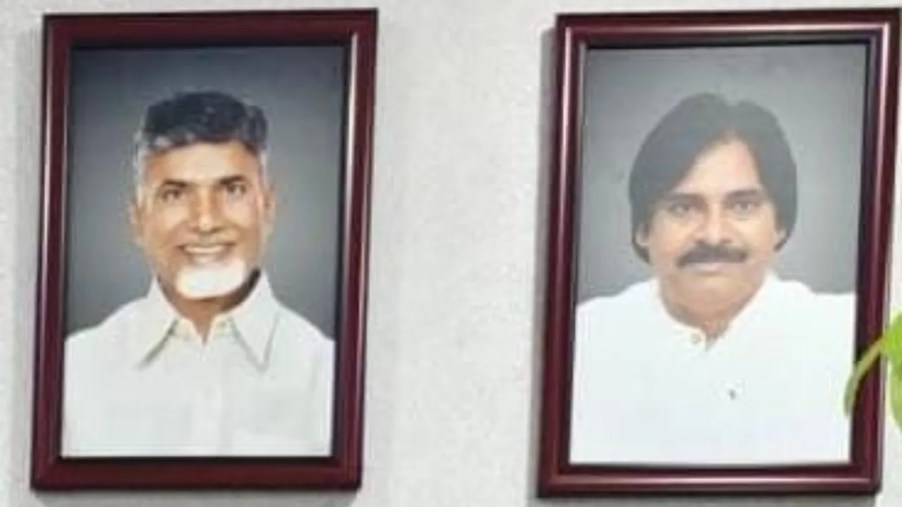 Chandrababu: డిప్యూటీ సీఎం పవన్ ఫొటోలు కచ్చితంగా ఉండాలి.. ఆయనపై చంద్రబాబు స్పెషల్ ఫోకస్.!