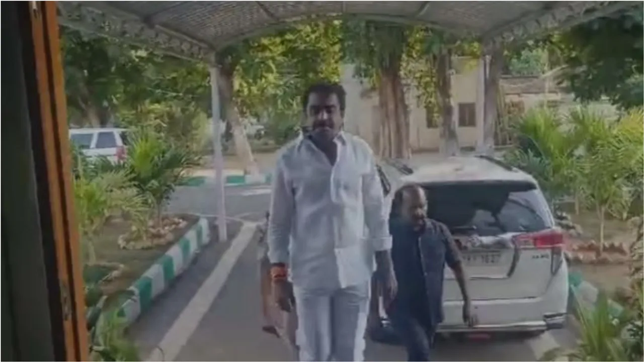 Pinnelli :  ఎస్పీ కార్యాలయానికి మాచర్ల మాజీ ఎమ్మెల్యే పిన్నెల్లి..!