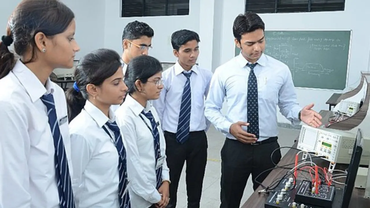 AICTE : ఇంజినీరింగ్, డిప్లొమా విద్యార్థులకు గుడ్‌న్యూస్.. ఏటా స్కాలర్‌షిప్