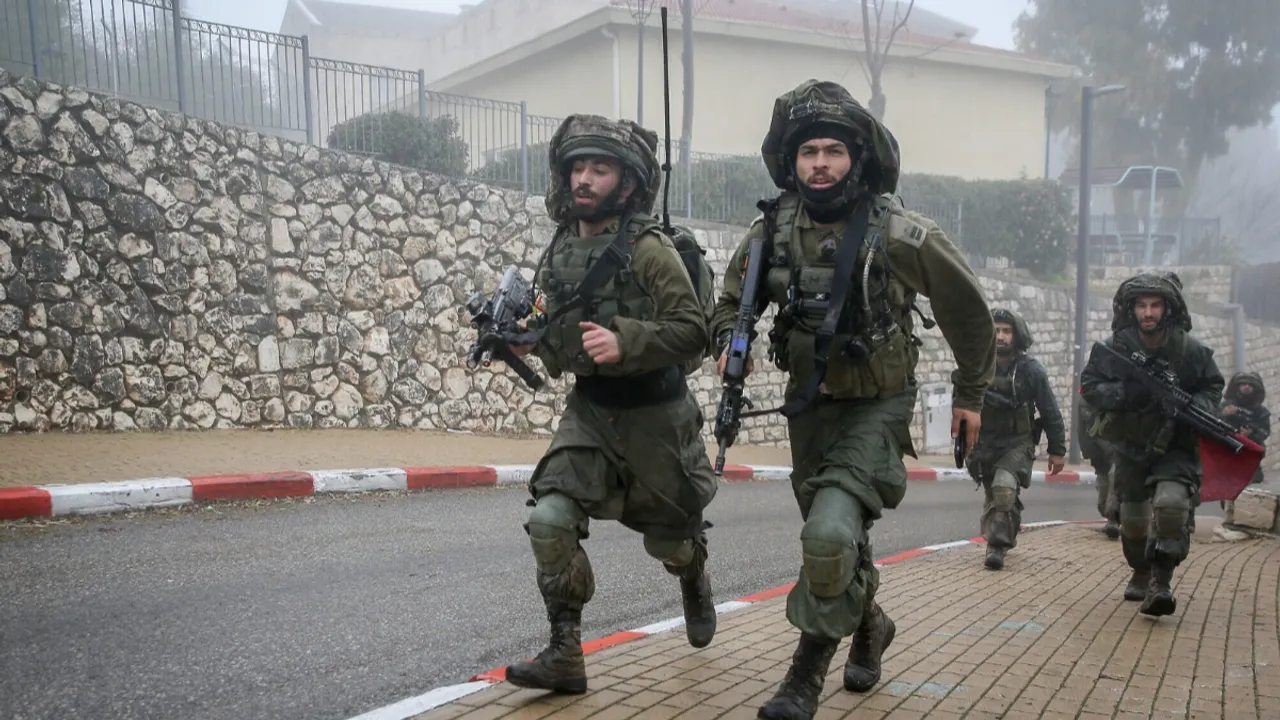 Israel- Hamas: గాజాలో కొనసాగుతున్న యుద్ధం.. ఇజ్రాయెల్ కీలక నిర్ణయం