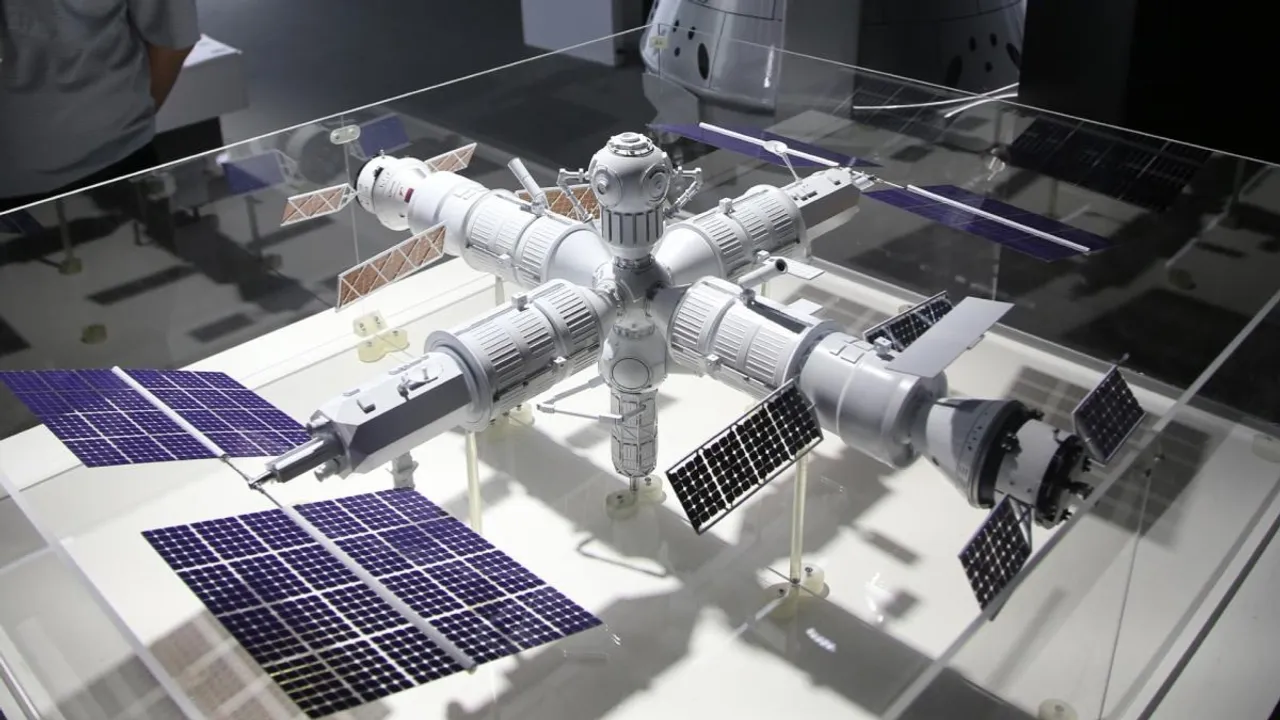Space Station: 2033 నాటికి రష్యాకు సొంత స్పెస్ స్టేషన్ !