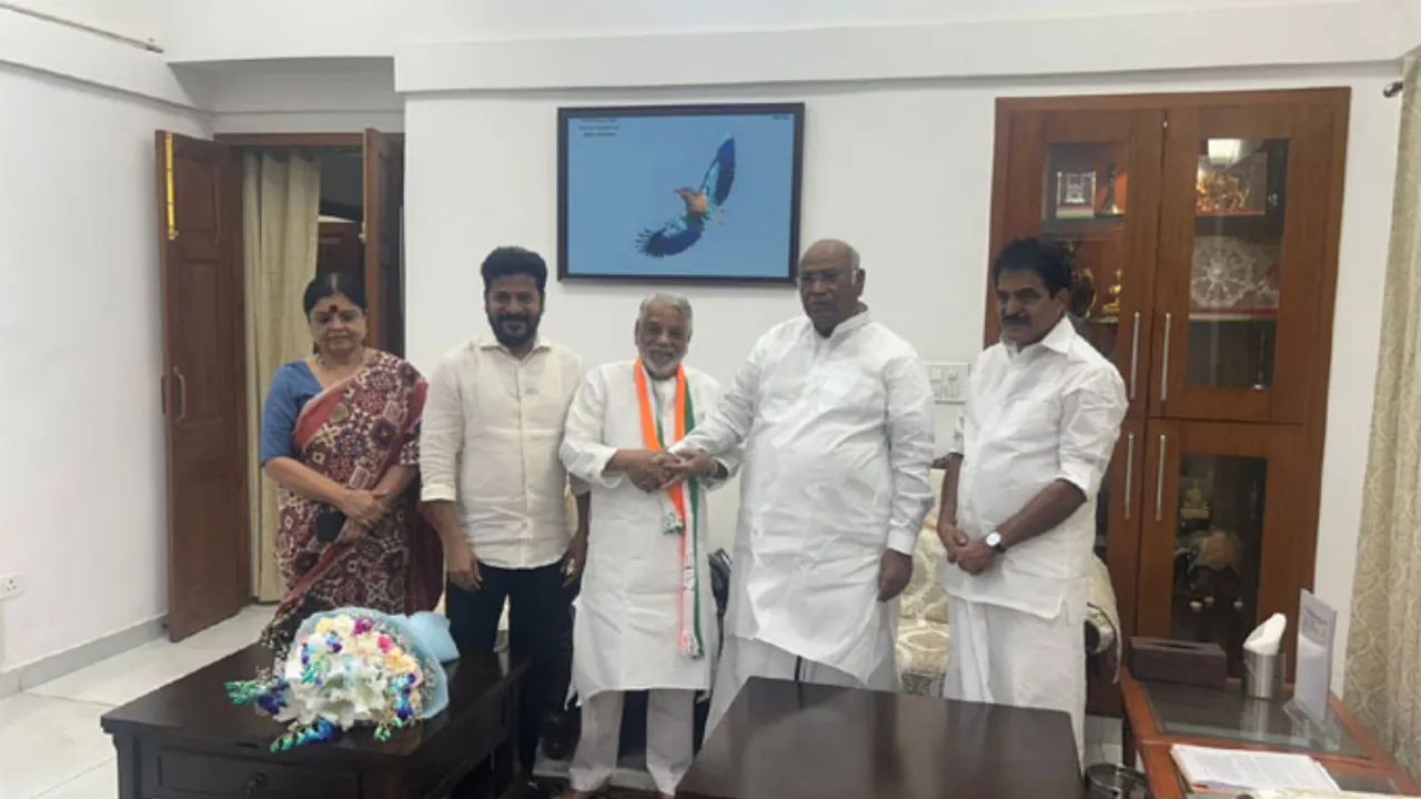 Keshava Rao: సొంతగూటికి కేకే.. ఖర్గే సమక్షంలో కాంగ్రెస్ లో చేరిక!