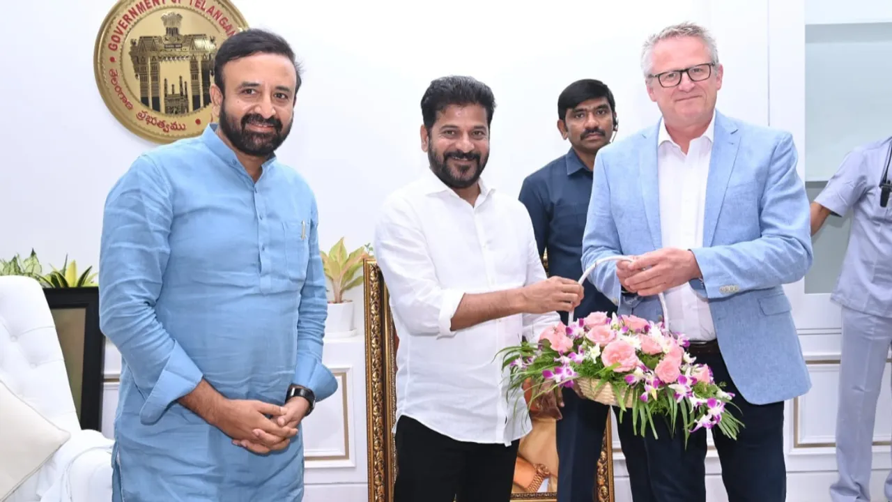 CM Revanth Reddy: రేవంత్ రెడ్డితో నోకియా జర్మనీ ప్రతినిధి బృందం భేటీ
